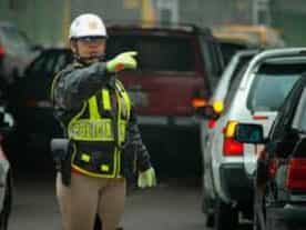 Aprueban reglamento para que la PNP fiscalice el tránsito y transporte